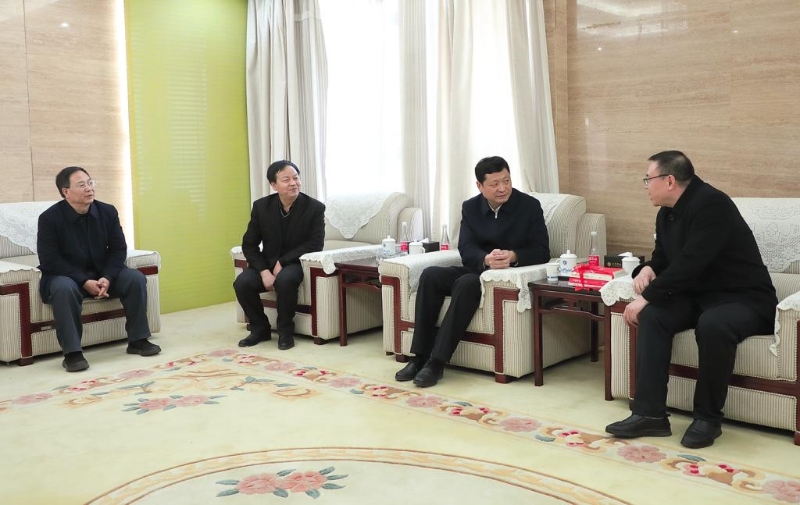 咸阳市委常委、副市长罗军到咸阳职院慰问党外人士代表